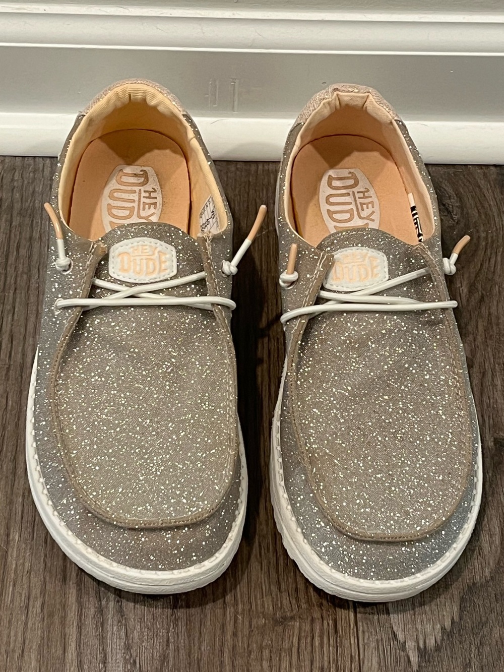 Hey Dude Womens Glitter Slip-On Sneakers in Rose Gold and Blush Pink Size 9